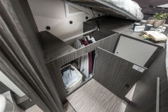                         McLouis NEVIS 873 - 5 osobowy kamper / Integra / Automat / 745 cm - zdjęcie 18
                        