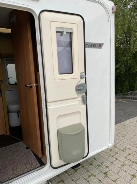                         Przyczepa kempingowa Archway - zdjęcie 3
                        