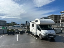                         Ford Transit Rimor Katamarano 2 – Kamper Alkowa 2006 / 140 KM / Gotowy do podróży - zdjęcie 2
                        