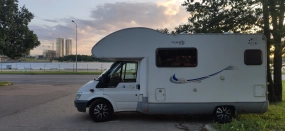                         Ford Transit Rimor Katamarano 2 – Kamper Alkowa 2006 / 140 KM / Gotowy do podróży - zdjęcie 1
                        