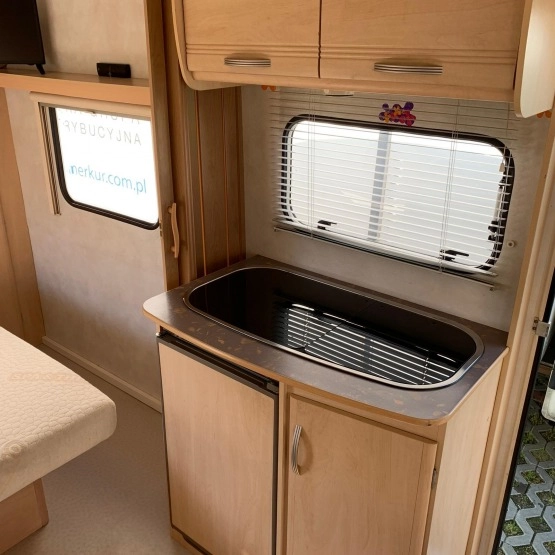                         Przyczepa kempingowa Sterckeman 480 rok 2005 stan BDB. DMC 1060 kg - zdjęcie 12
                        