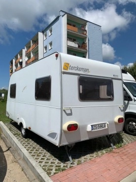                         Przyczepa kempingowa Sterckeman 480 rok 2005 stan BDB. DMC 1060 kg - zdjęcie 3
                        