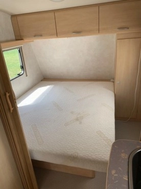                         Przyczepa kempingowa Sterckeman 480 rok 2005 stan BDB. DMC 1060 kg - zdjęcie 8
                        