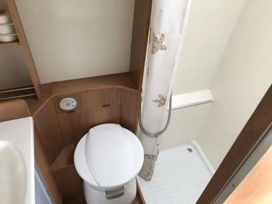                         Kamper zintegrowany Peugeot Boxer - zdjęcie 12
                        