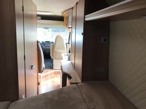                         Kamper zintegrowany Peugeot Boxer - zdjęcie 15
                        