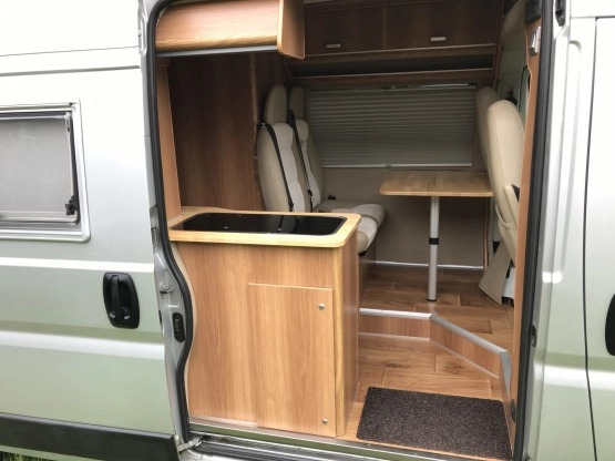                         Kamper zintegrowany Peugeot Boxer - zdjęcie 4
                        