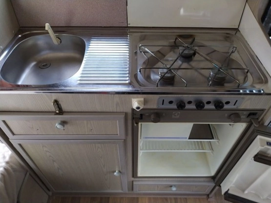                         Przyczepa kempingowa Sprite Alpine XL 3 osobowa Nowy przedsionek - zdjęcie 7
                        