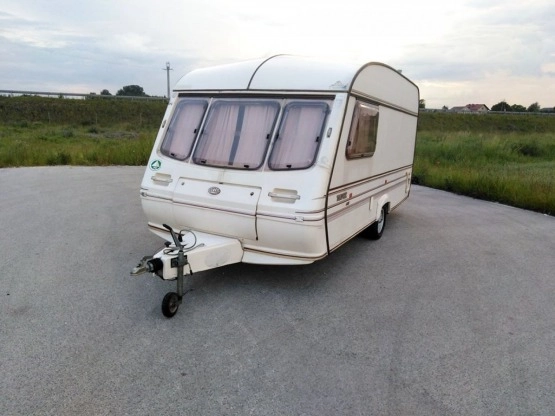                         Przyczepa ECCLES TOPAZ 1990 r. *Lodówka*WC*Łazienka*Zarejestrowana* - zdjęcie 2
                        