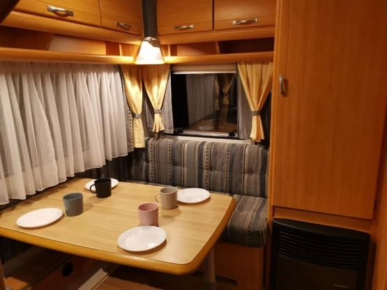                         Przyczepa kempingowa LMC 5-cioosobowa - zdjęcie 5
                        