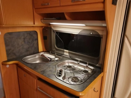                         Przyczepa kempingowa LMC 5-cioosobowa - zdjęcie 6
                        