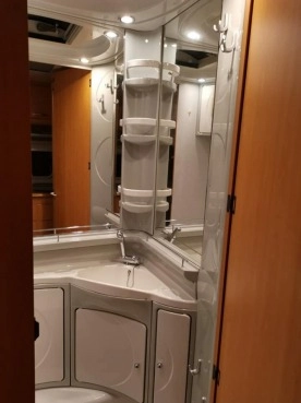                         Przyczepa kempingowa LMC 5-cioosobowa - zdjęcie 8
                        