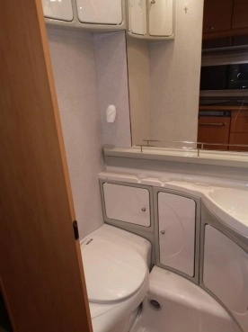                         Przyczepa kempingowa LMC 5-cioosobowa - zdjęcie 9
                        