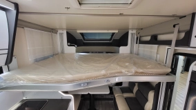                         McLouis MC4 381 - 4 osobowa półintegra / Automat / 745 cm / Face2Face / Łóżko Królewskie / Zimowy / Aktywny tempomat  - zdjęcie 20
                        