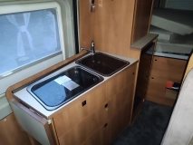                         KamperVan GlobeCar Jumper 2.2 140KM 2019r. - zdjęcie 13
                        