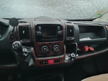                         KamperVan GlobeCar Jumper 2.2 140KM 2019r. - zdjęcie 9
                        