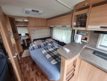                         Przyczepa kempingowa Knaus Südwind Silver Selection 750 - zdjęcie 10
                        