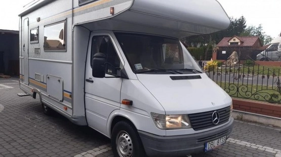                         Kamper Mercedes Sprinter - zdjęcie 1
                        