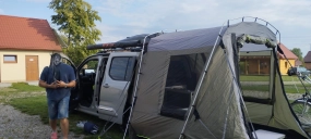                         wkład kamperowy + namiot na tylną klapę i markiza boczna  - zdjęcie 2
                        