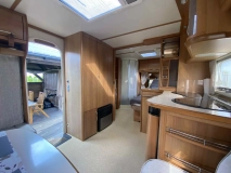                         Sprzedam przyczepę campingową Fendt Topas 520 - zdjęcie 6
                        