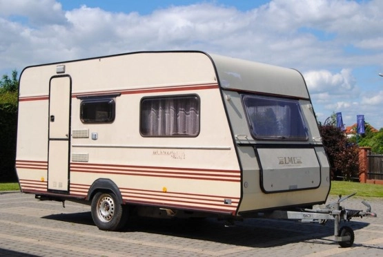                         LMC420 Stacjonarna! Idealna na działkę budowę camping! PRZEDSIONEK - zdjęcie 1
                        