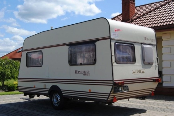                         LMC420 Stacjonarna! Idealna na działkę budowę camping! PRZEDSIONEK - zdjęcie 8
                        