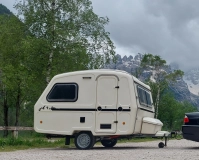                         Przyczepa kempingowa Niewiadów N126e z łazienką - zdjęcie 11
                        