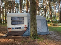                         Przyczepa Adria 430 - wyjątkowa miejscówka w Dębkach 400m od morza - zdjęcie 2
                        