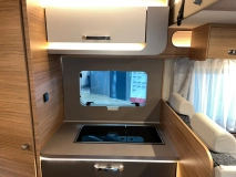                         Weinsberg CaraSuite 650 MF Ford Automat 5 os. 3.5t Wersja Zimowa - zdjęcie 9
                        