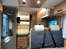                         Weinsberg CaraSuite 650 MF Ford Automat 5 os. 3.5t Wersja Zimowa - zdjęcie 13
                        