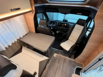                         Weinsberg Mercedes CaraSuite 640 MED Automat 4 os. 3.5t  Full Opcja  - zdjęcie 3
                        