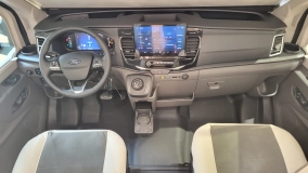                         2026 McLouis MC4 381 - 4 osobowa półintegra / Automat / 745 cm / Face2Face / Łóżko Królewskie / Zimowy / Aktywny tempomat  - zdjęcie 6
                        