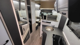                         2026 McLouis Glamys 322 - 7-osobowa alkowa / Automat / 699 cm / Nowy - zdjęcie 16
                        