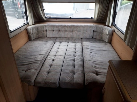                         Adria 4052 TE - zdjęcie 8
                        