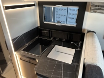                         2026 McLouis NEVIS 879 - 5 osobowy / 2.2 180 KM Automat / Łóżka wzdłużne / Najbogatsza wersja - zdjęcie 17
                        