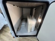                         2026 McLouis NEVIS 879 - 5 osobowy / 2.2 180 KM Automat / Łóżka wzdłużne / Najbogatsza wersja - zdjęcie 10
                        