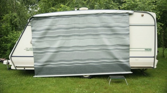                         Przyczepa kempingowa 2-3 osobo po remoncie - mover, 2 przedsionki, markiza, tv, wbudowany zbiornik - zdjęcie 17
                        