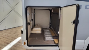                         2026 McLouis MC4 379 - 5 osobowa półintegra / Łóżko królewskie / Ford Transit / NOWY  - zdjęcie 28
                        