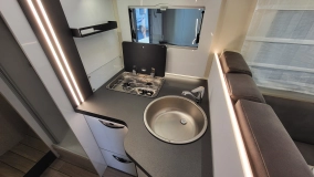                         2026 McLouis MC4 379 - 5 osobowa półintegra / Łóżko królewskie / Ford Transit / NOWY  - zdjęcie 15
                        