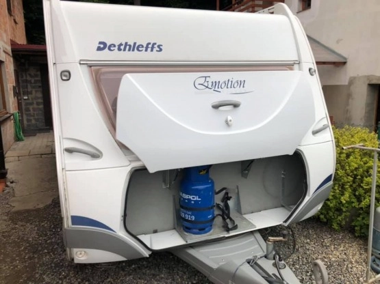                         Sprzedam przyczepkę z 2006 r. Dethleffs 595 - zdjęcie 8
                        