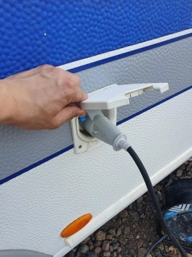                         Przyczepa Hobby 560 FT - zdjęcie 14
                        