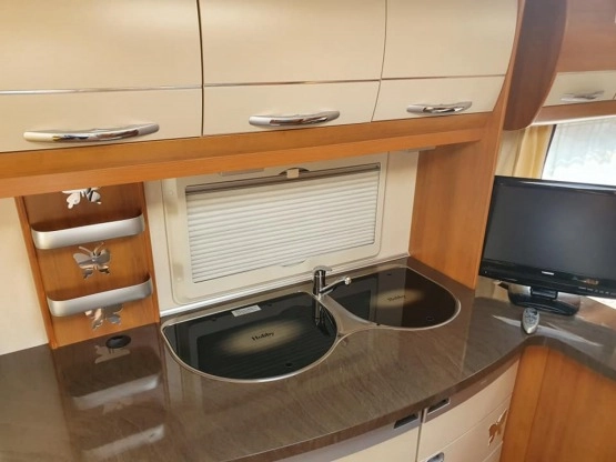                         Przyczepa Hobby 560 FT - zdjęcie 32
                        