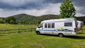                         Kamper Hobby 650 / Peugot boxer 2.5TD - zdjęcie 2
                        