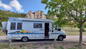                         Kamper Hobby 650 / Peugot boxer 2.5TD - zdjęcie 1
                        