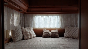                         Kamper Hobby 650 / Peugot boxer 2.5TD - zdjęcie 14
                        