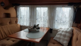                         Kamper Hobby 650 / Peugot boxer 2.5TD - zdjęcie 6
                        