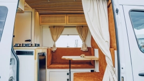                         Mercedes Sprinter 2020 L3H2 - zdjęcie 1
                        