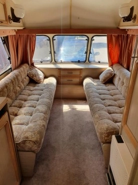                         Piękna angielka Abi Award Dawnstar - zdjęcie 7
                        