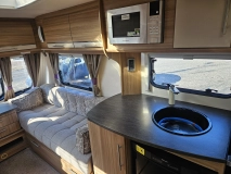                         LUNAR QUASAR 462. 05,2015r zadbana. - zdjęcie 3
                        