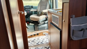                         Kamper Citroen VanTourer - zdjęcie 6
                        