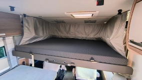                         Kamper Knaus Live 700 MEG 2024 Automat Full Opcja - zdjęcie 8
                        